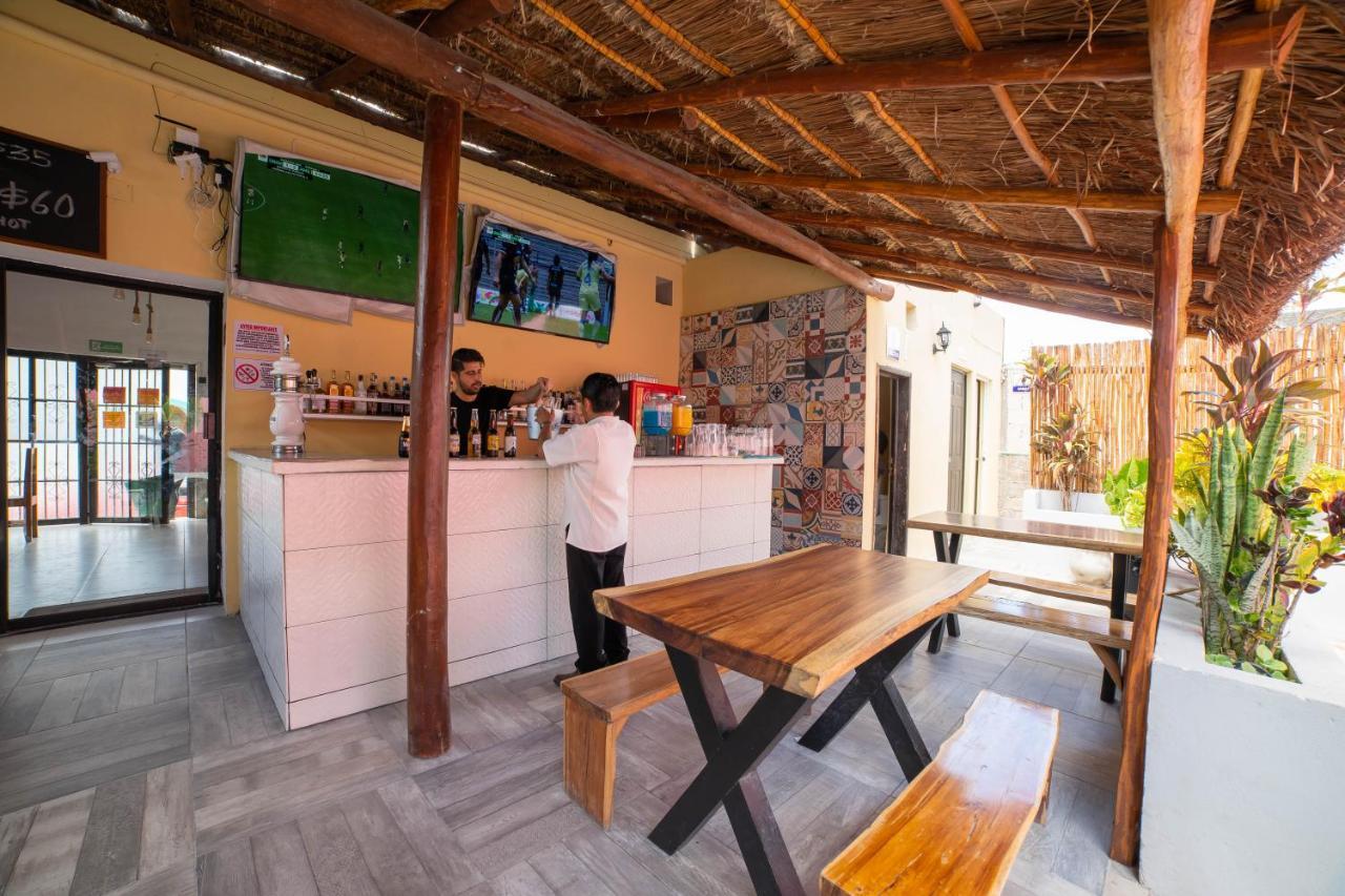 New Friends Hostel & Bar Adults Only Valladolid  Kültér fotó