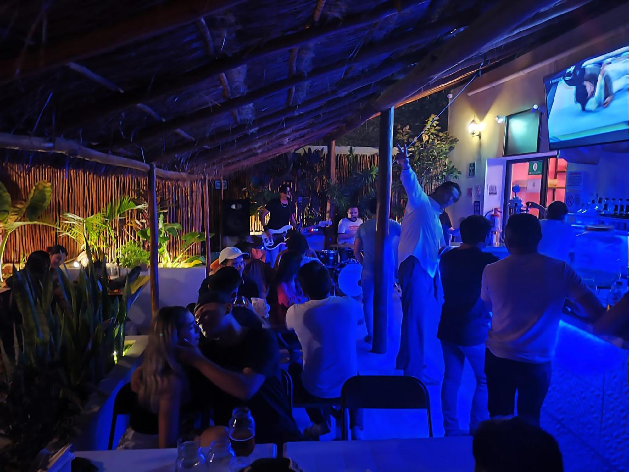 New Friends Hostel & Bar Adults Only Valladolid  Kültér fotó