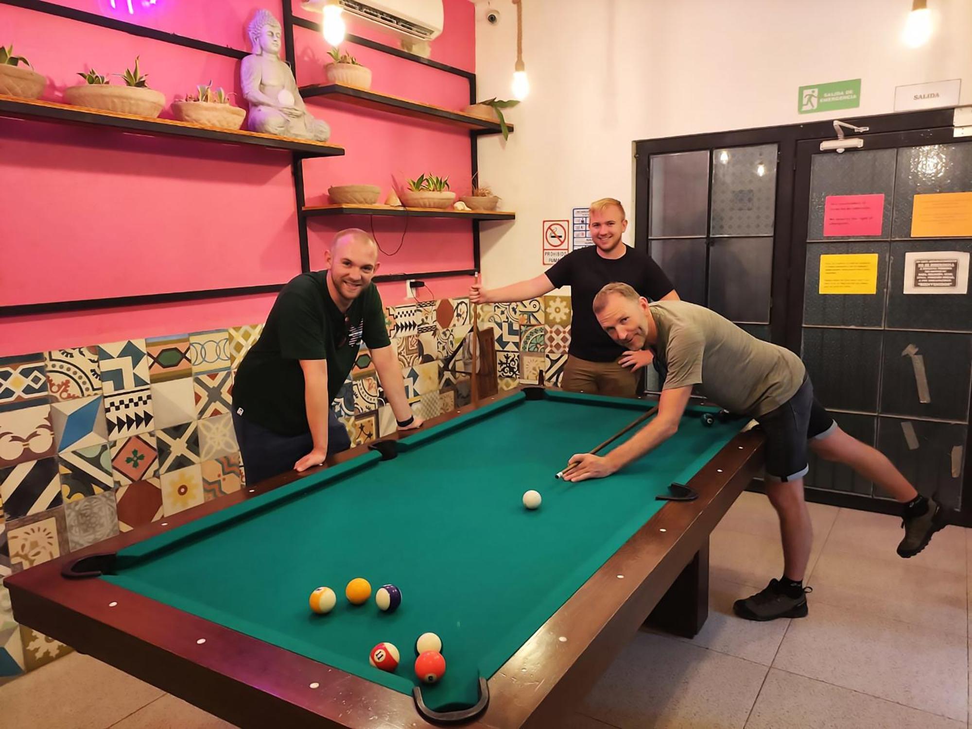 New Friends Hostel & Bar Adults Only Valladolid  Kültér fotó